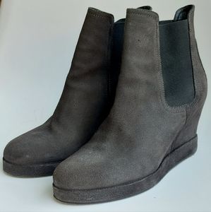 Surface to Air anthracite suede Alley Ankle wedge booties, EU40, GUC